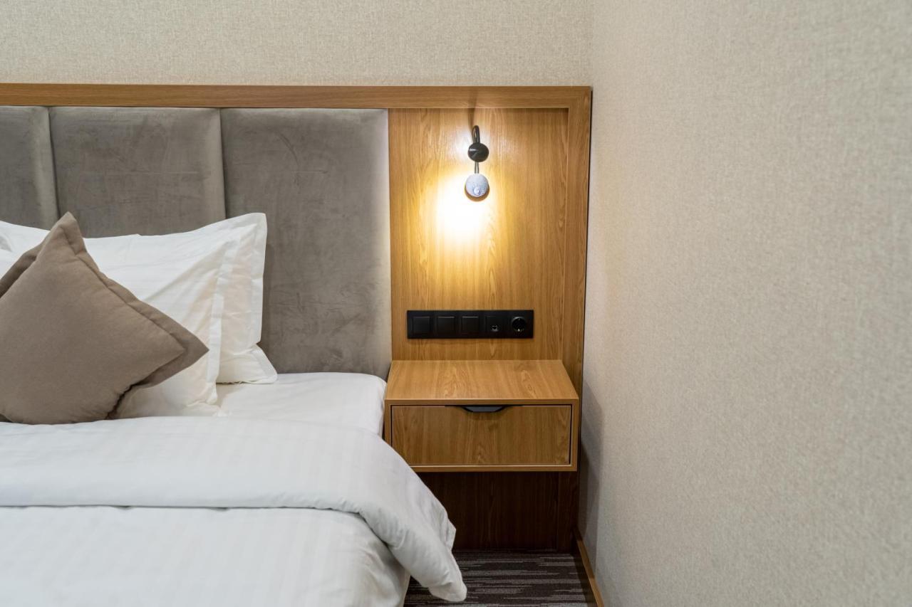 Mirzo Hotel Tashkent Ngoại thất bức ảnh