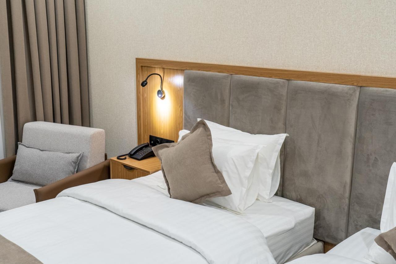 Mirzo Hotel Tashkent Ngoại thất bức ảnh