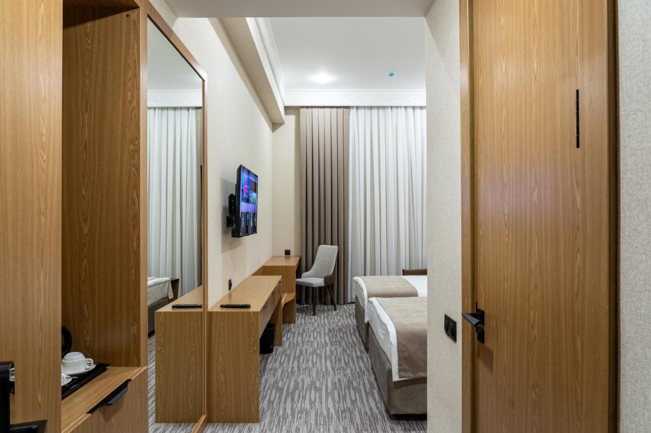 Mirzo Hotel Tashkent Ngoại thất bức ảnh
