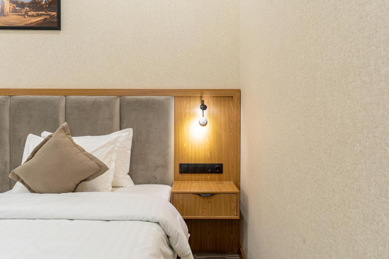 Mirzo Hotel Tashkent Ngoại thất bức ảnh